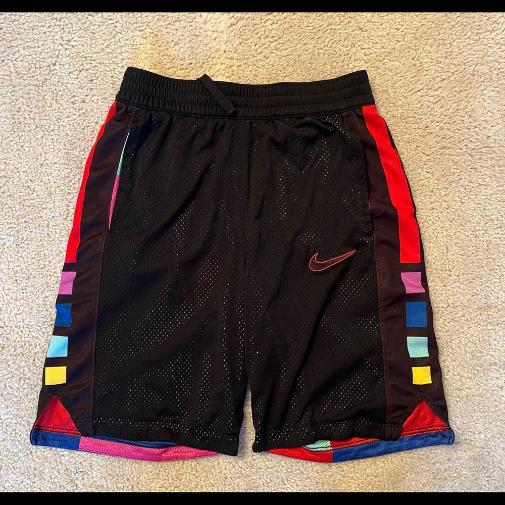 Boys size L Nike Elite shorts
